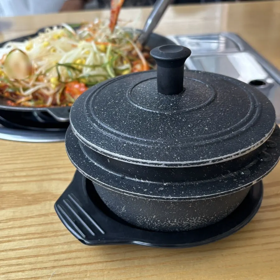 Jjukkumi wrapped in fried dumplings