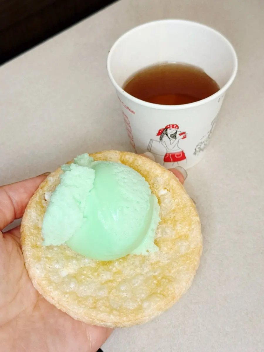 Ice cream from the self-service corner