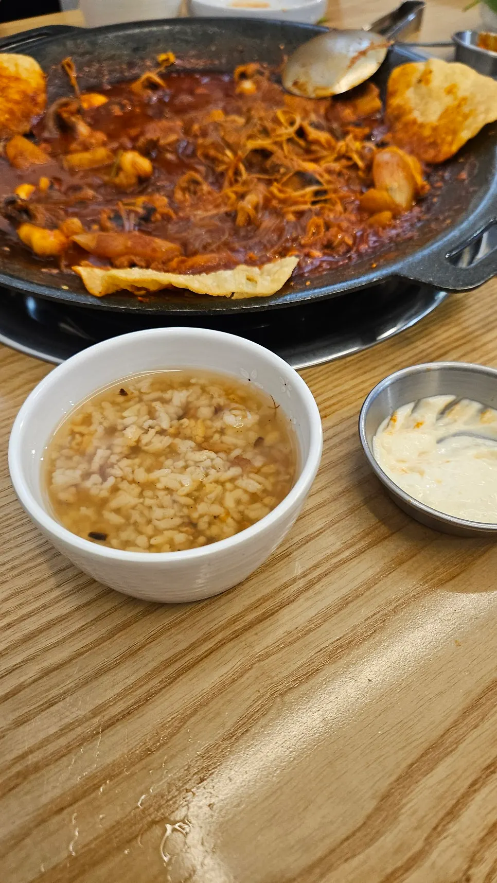 매운 쭈삼 먹다 쉬어가는 곁들이 한 접시
