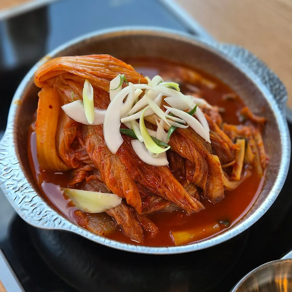 Mackerel kimchi jjim served for two