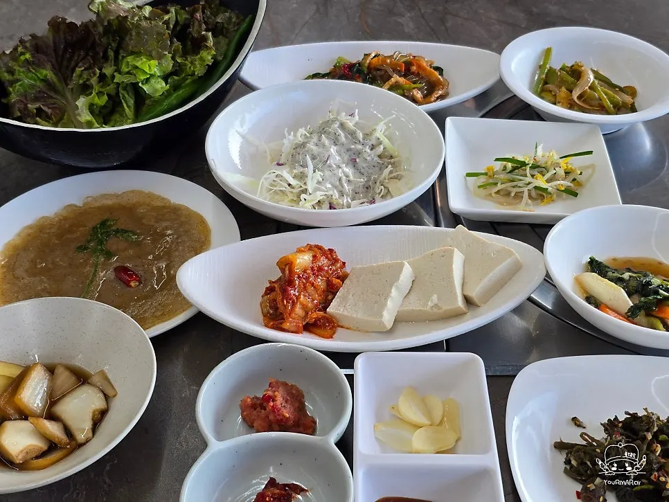 A lineup of seasonal side dishes on the set menu
