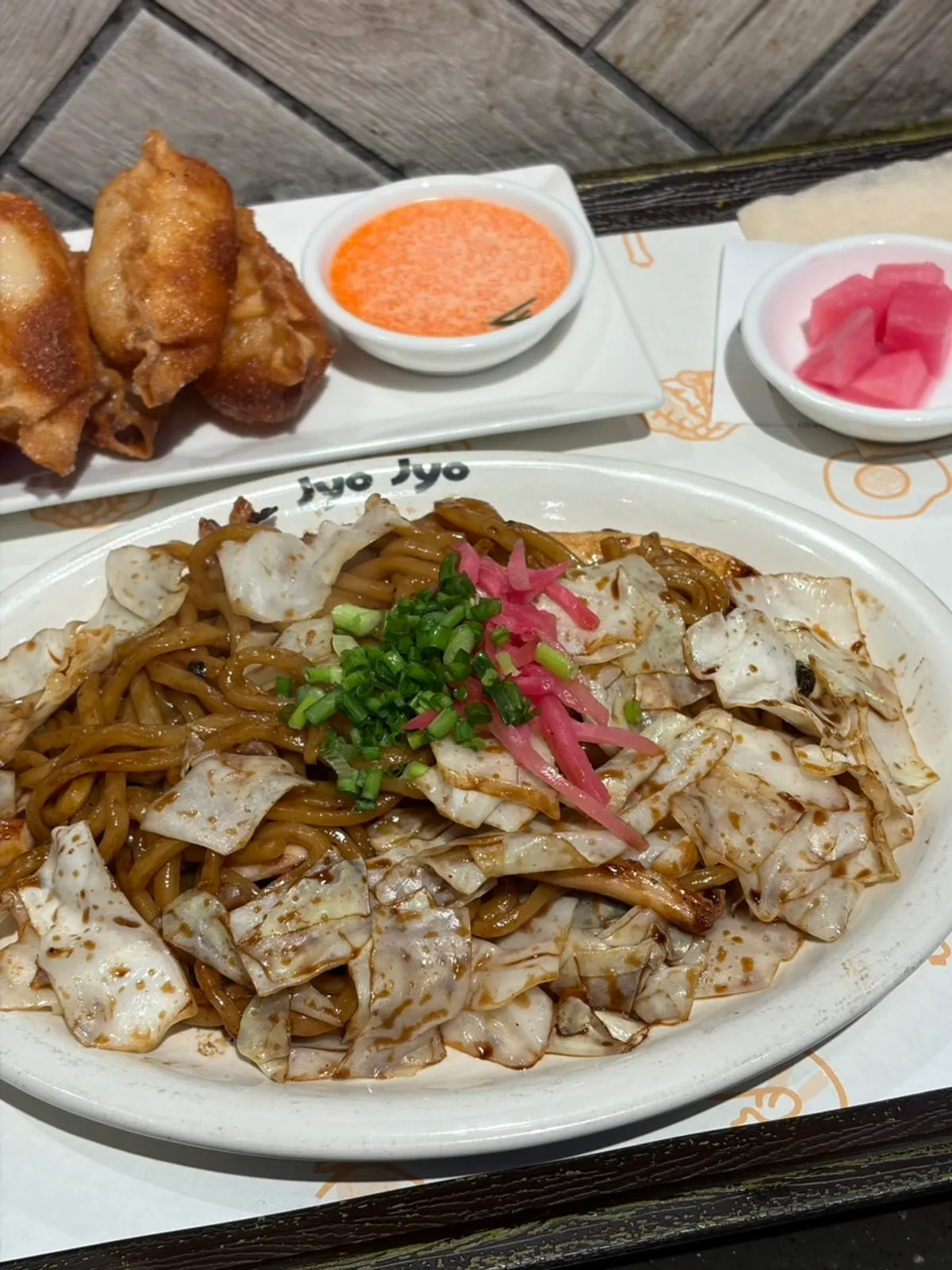 죠죠 AK플라자 수원점 야끼소바 세트 한 끼