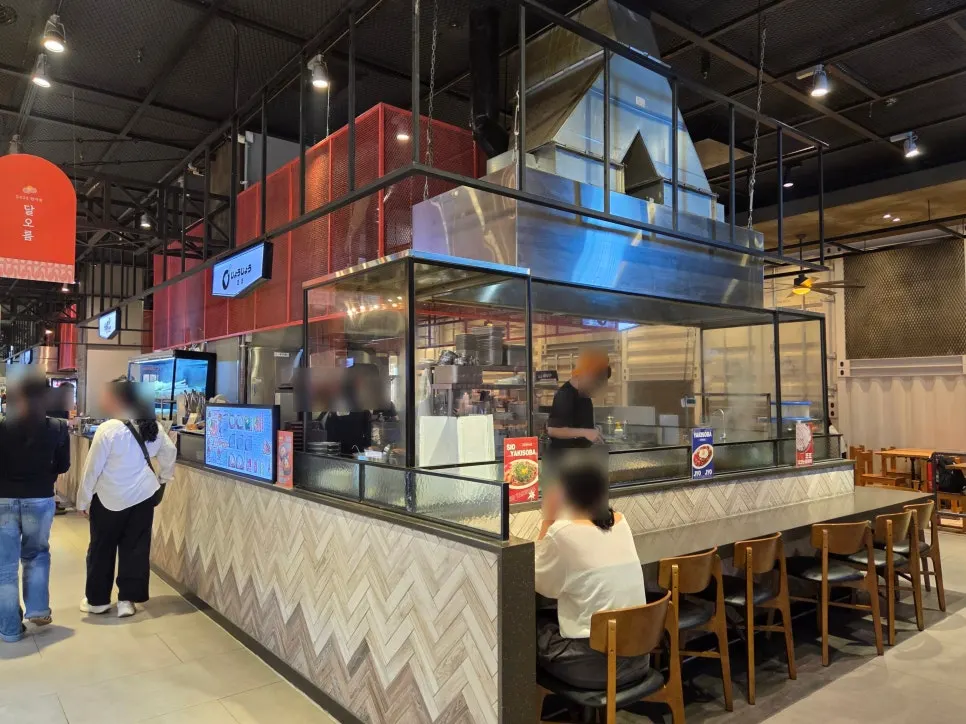 Exterior of Jojo on basement floor 1 of AK Plaza Suwon