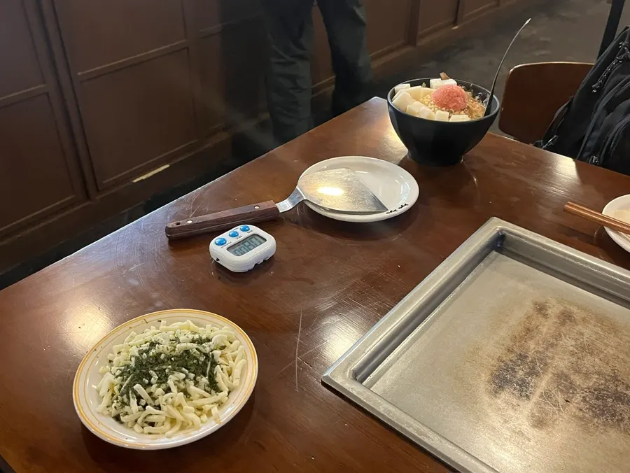 철판에 오르기 전 명란 몬자야끼 재료