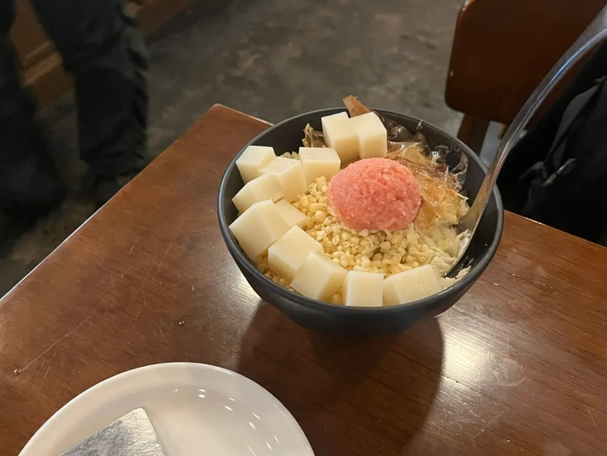 죠죠 문래점 명란 몬자야끼 철판 조리 모습