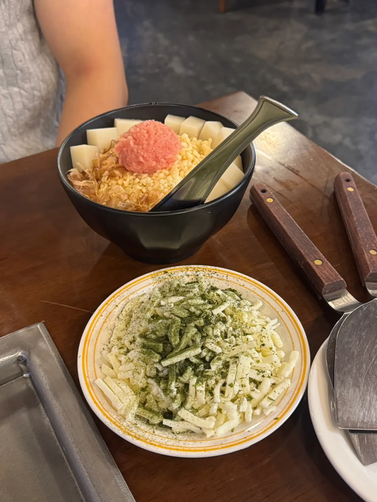 Monjayaki on the hot plate at Jojo Mullae Branch