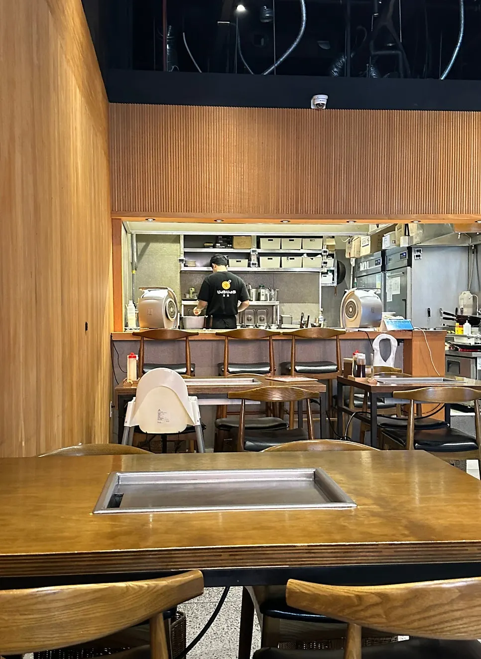 A table seat at Jojo with the griddle built in