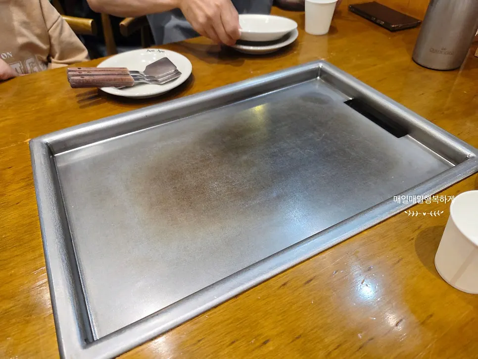 만석인 죠죠 매장 내부