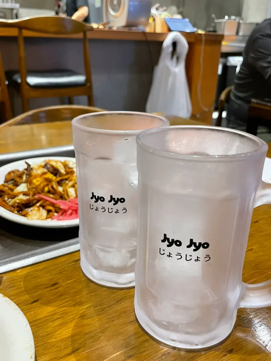 Jojo's teppanyaki spread served with zero-sugar cola