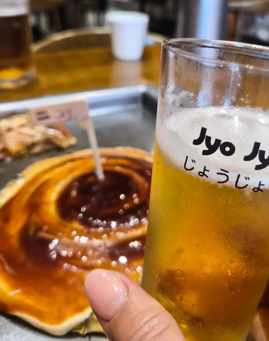 진한 소스가 어우러진 죠죠 철판요리