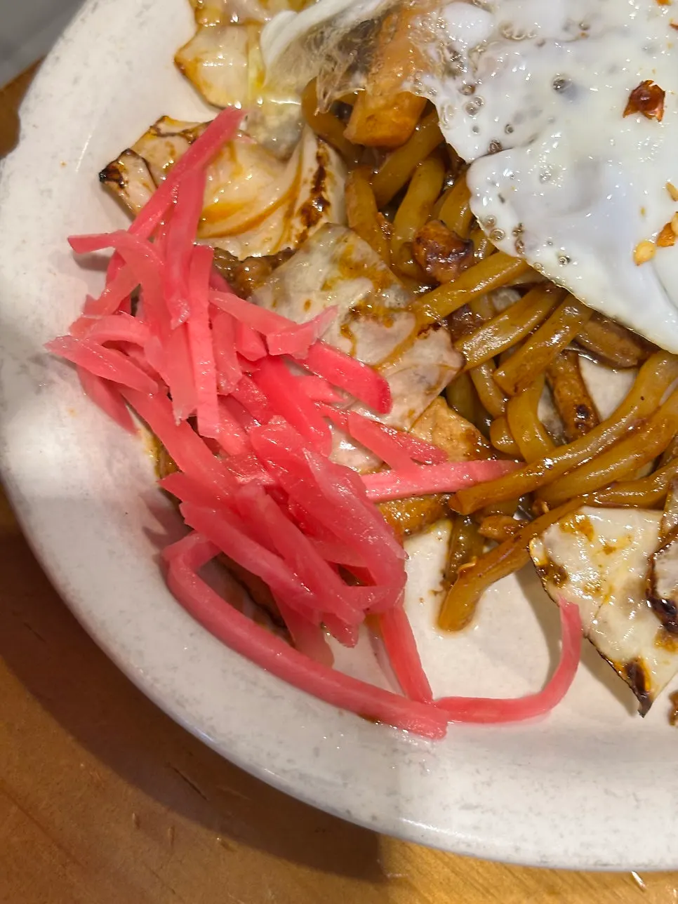 Yakisoba topped generously with ginger