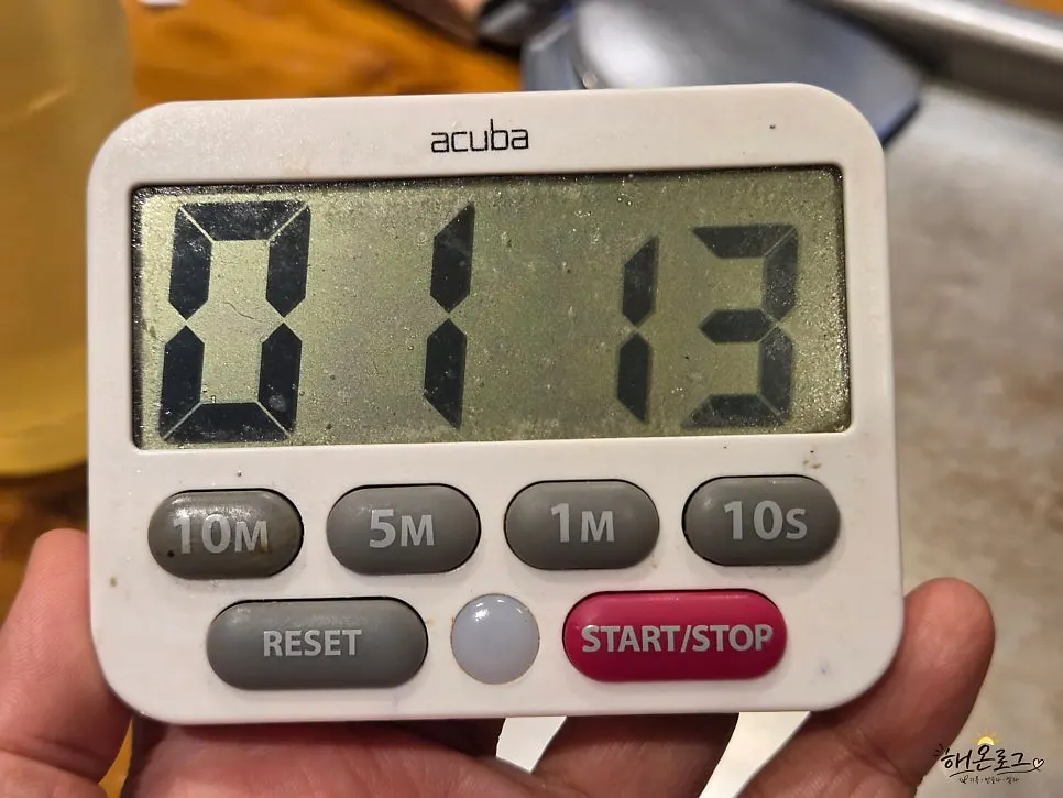 5-minute timer for cooking the monjayaki