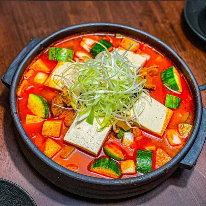 Jojomomo's gochujang pork stew