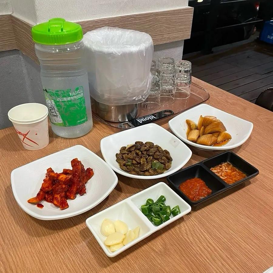Basic banchan table setting at Jokbo