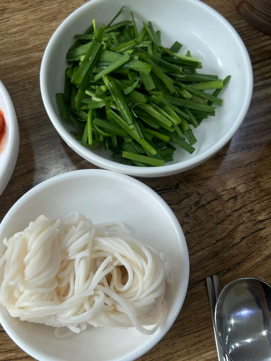 Napa cabbage kimchi and spicy pepper muchim side dishes