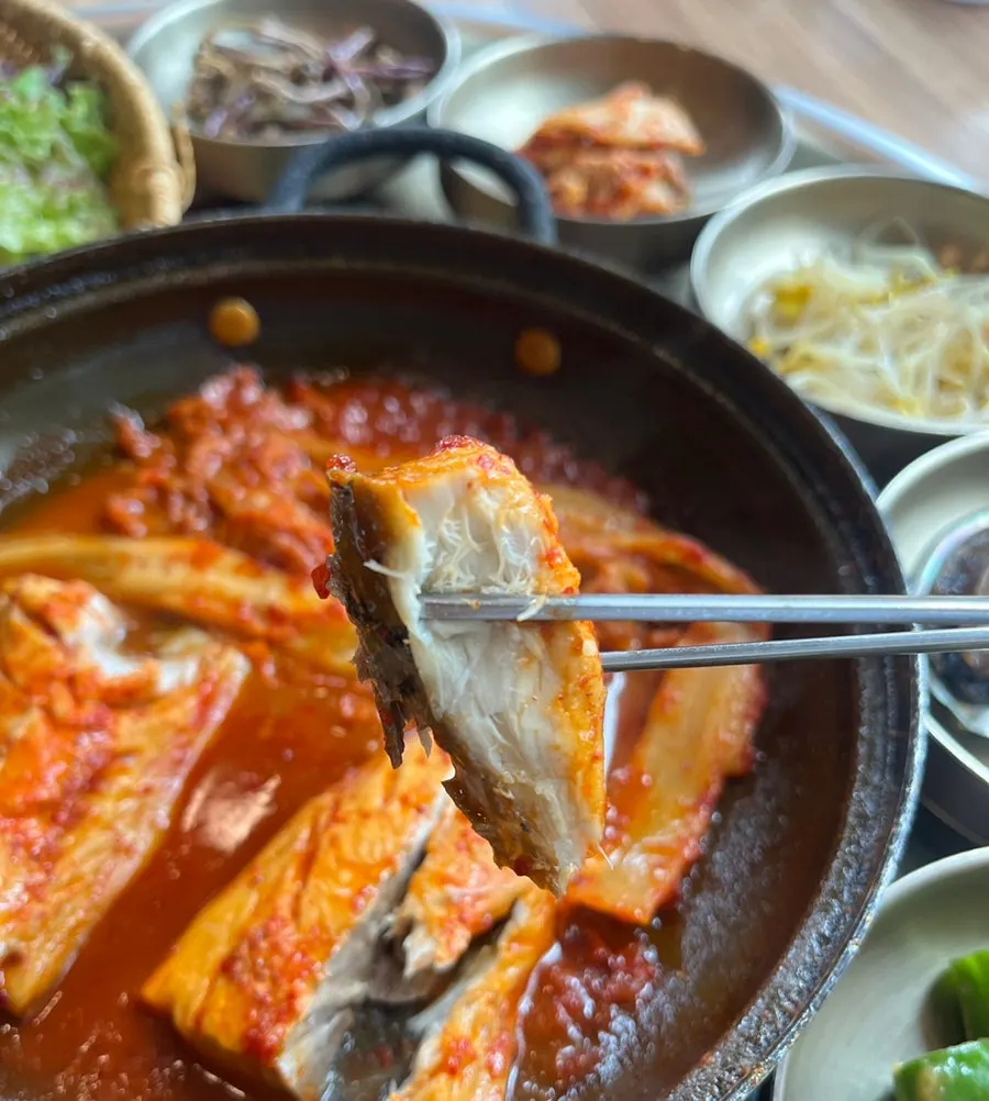Well-seasoned braised mackerel