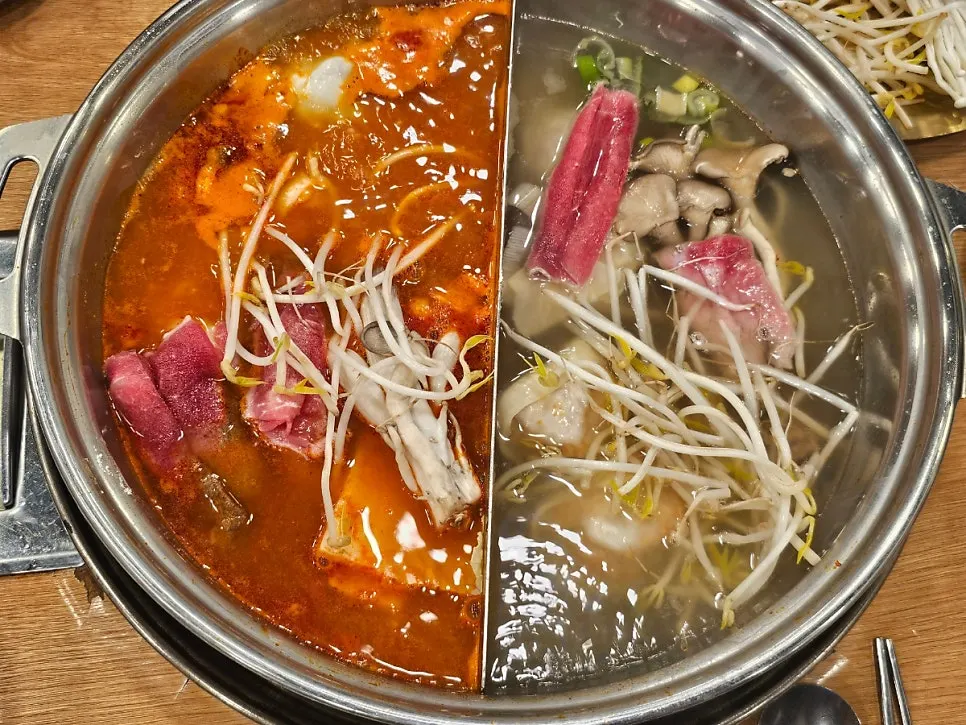 Ingredients added to the half-and-half broth hot pot