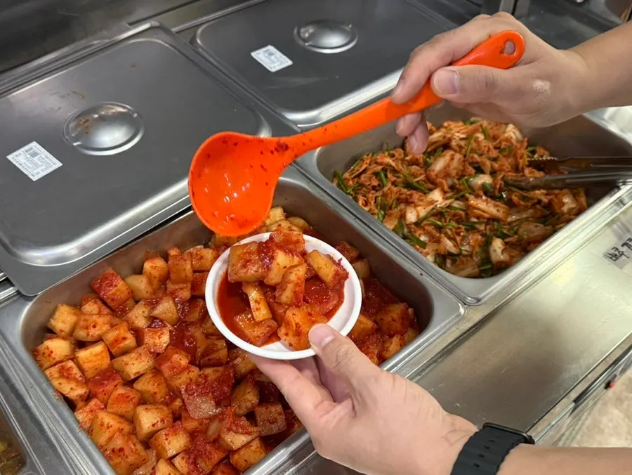 종가돼지국밥 기본 상차림과 반찬