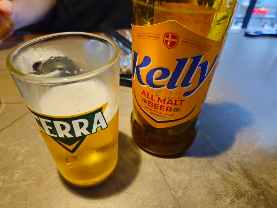 주문한 켈리 맥주 잔