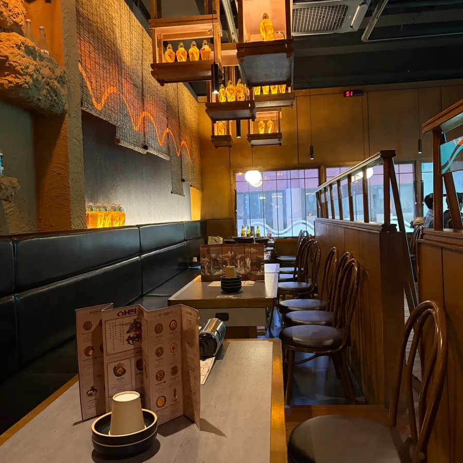 Interior of Ari Gyegok Jonggak with its unique atmosphere