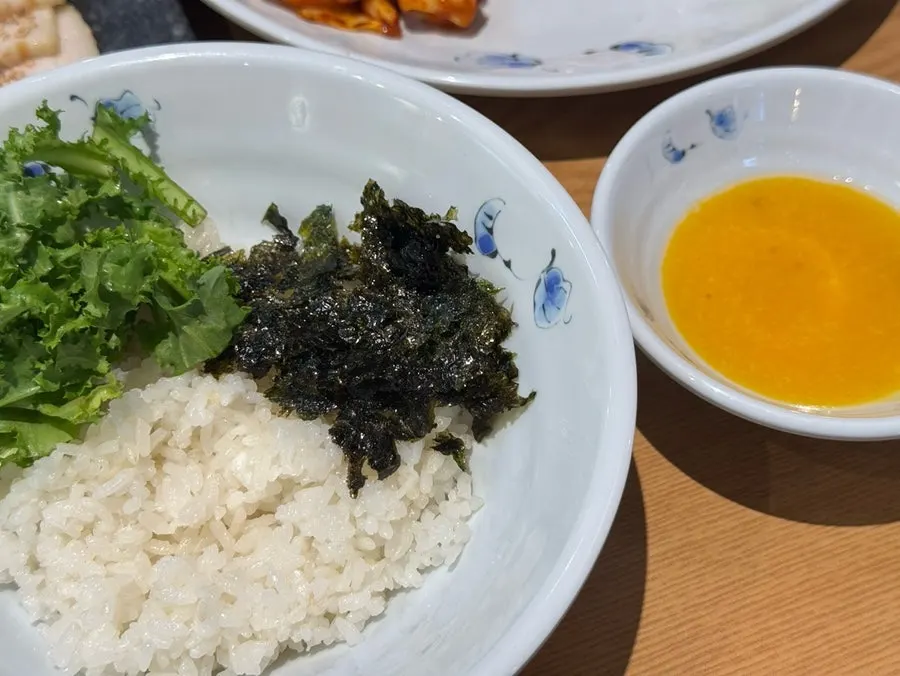 A bowl of cool acorn jelly soup