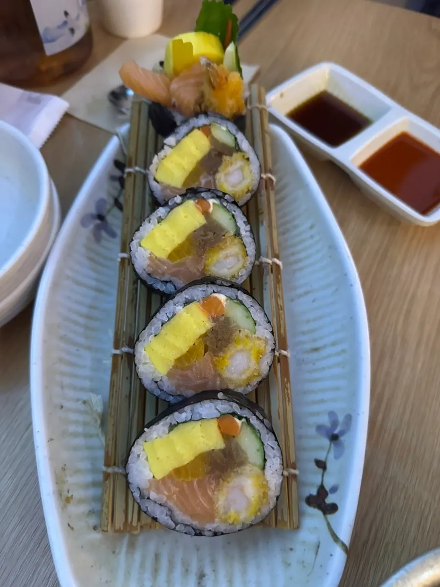 왕해녀김밥 왕후토마끼 상차림