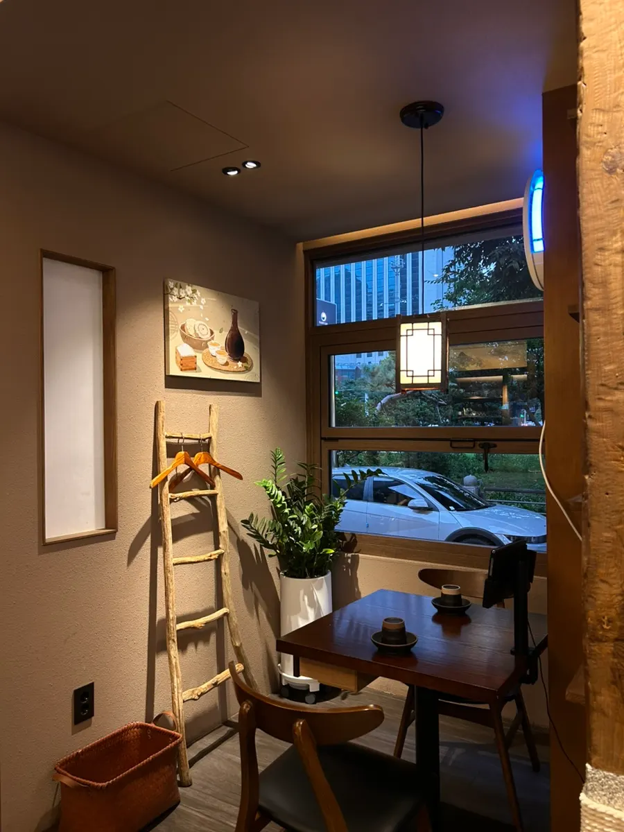 Window seat for two, great for a date