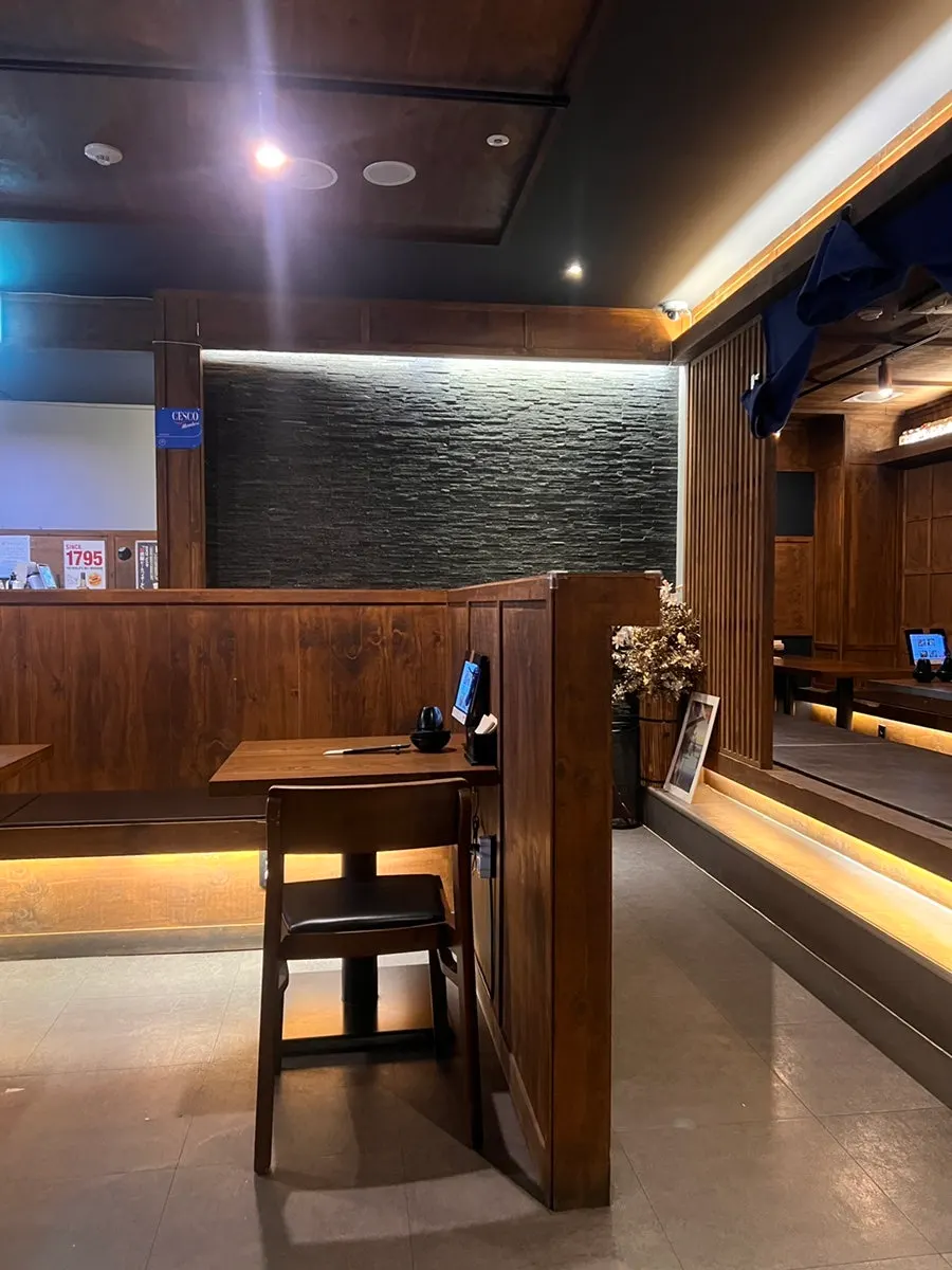 Interior of Ilsim with wood-finish decor