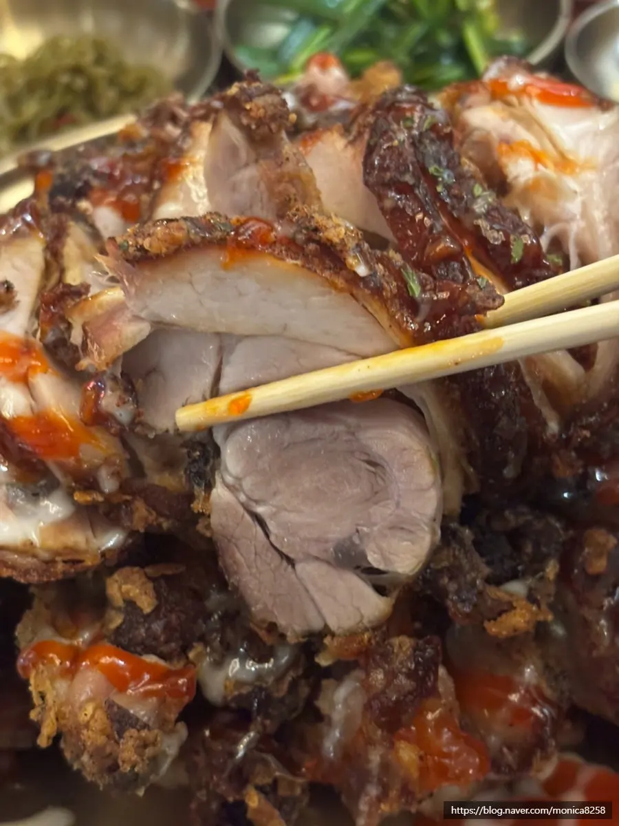Jokbal platter with skin and lean meat