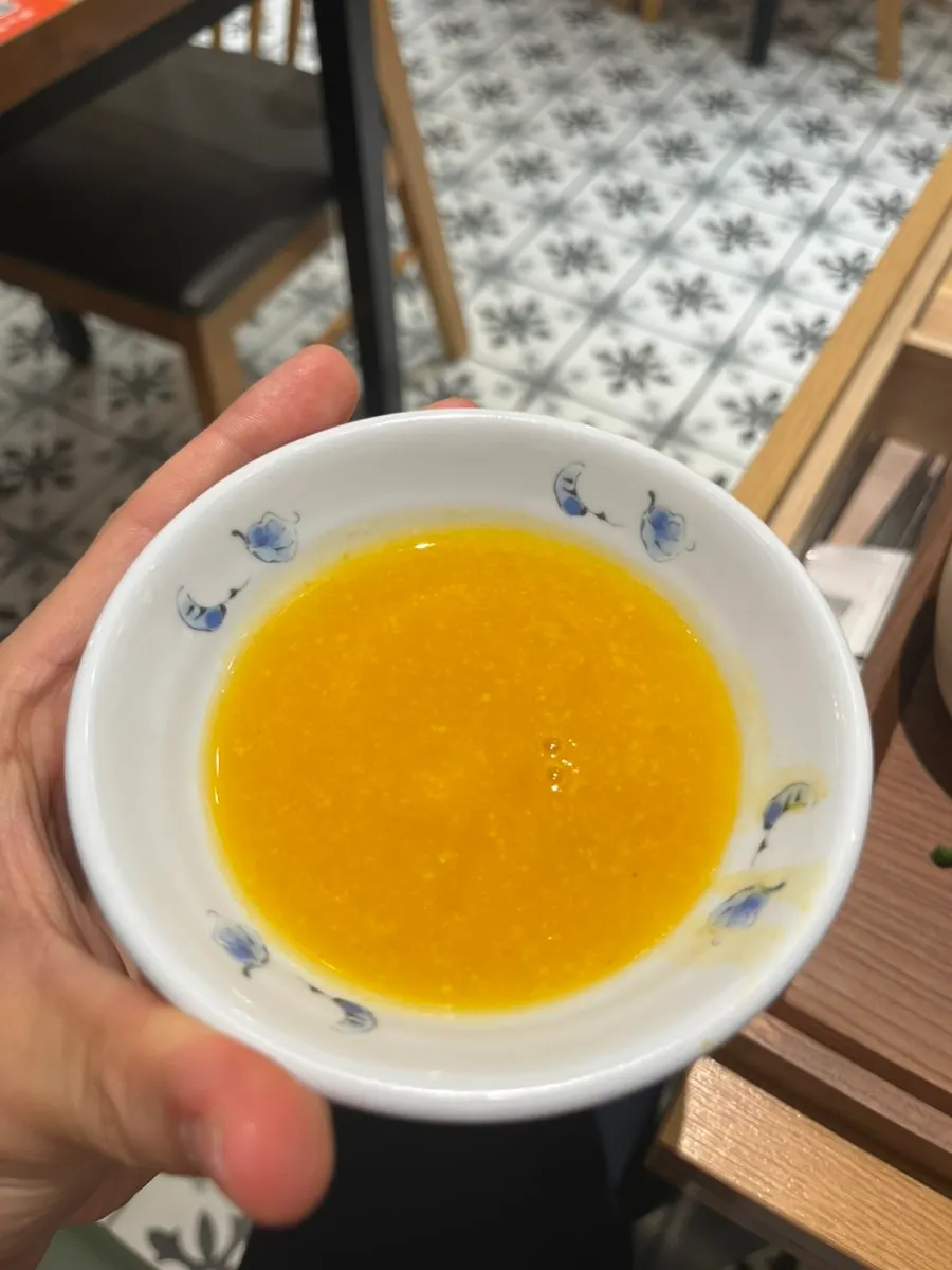 돈볶음 정식과 함께 나온 보양 들깨탕