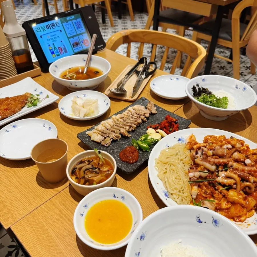 Full spread with pumpkin porridge and mukbap