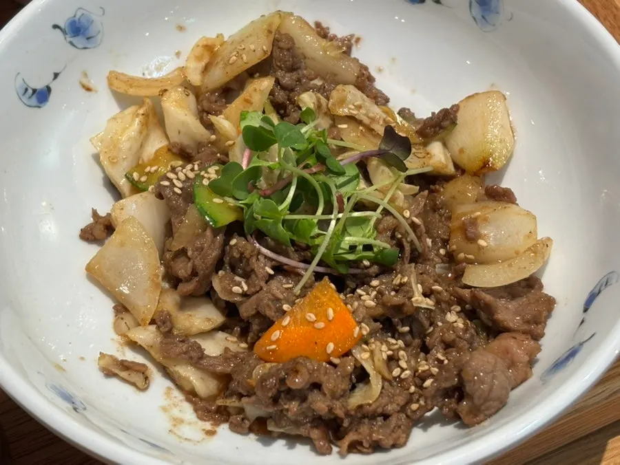 Sweetly seasoned charcoal-grilled beef bulgogi