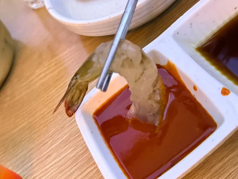 A plate of plump raw shrimp sashimi