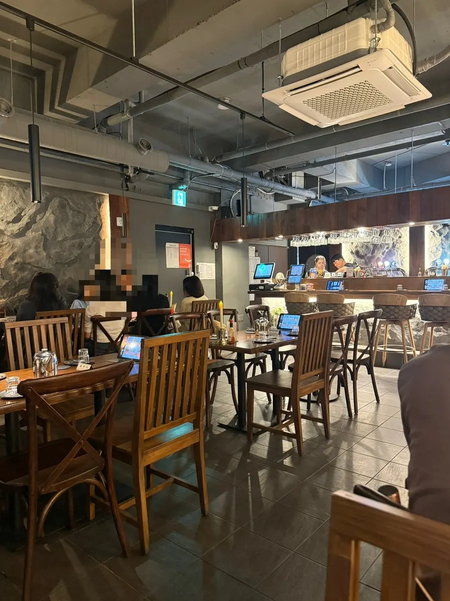 Exotic-feeling interior of the Jongak bar