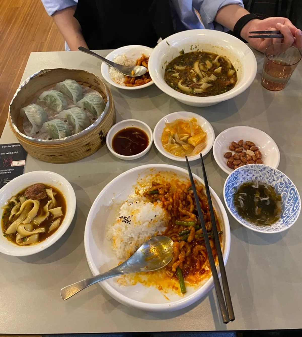 A Chinese meal for office workers’ lunch near Jonggak Station