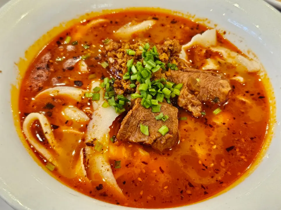 ภาพแนะนำร้าน Cheonghwa Uyuk Dosakmyeon ย่านจงโน