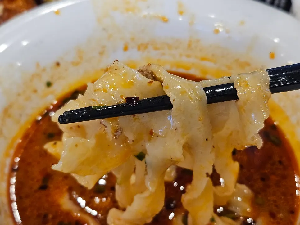 สลับกินกันพุงกีกับอู่โร่วเมี่ยน