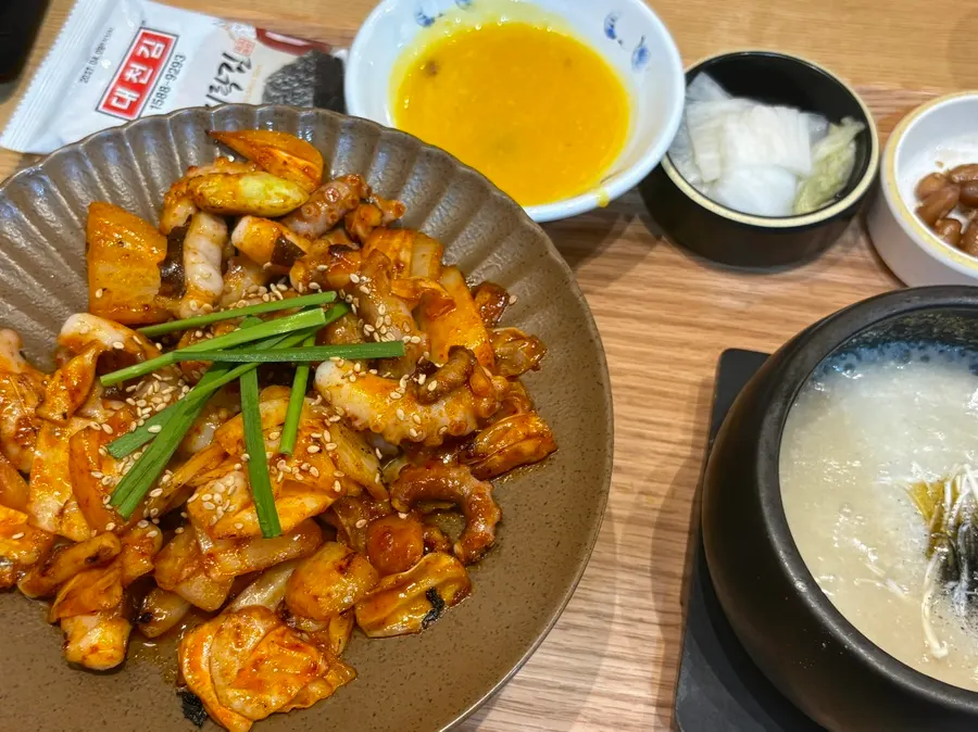 1인 낙지볶음정식 상차림 전체
