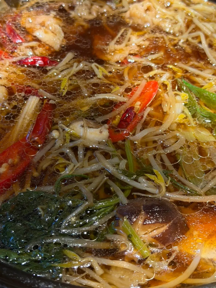 Sukiyaki and okonomiyaki enjoyed as drinking snacks