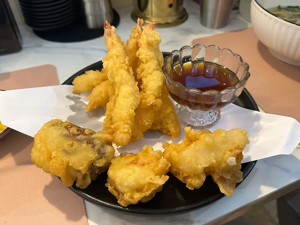 Udon served in a large bowl