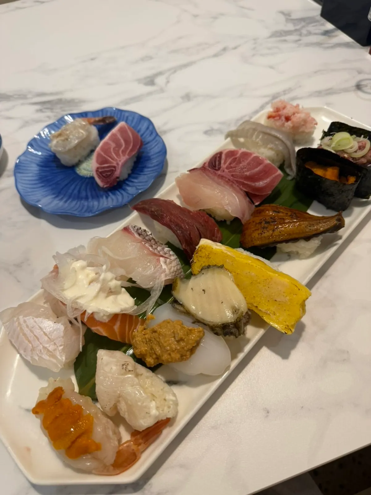 17-piece premium sushi set