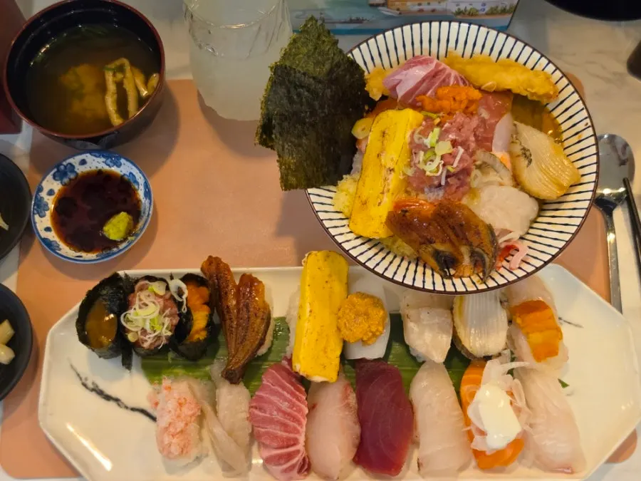 The premium sushi set and premium kaisendon served together