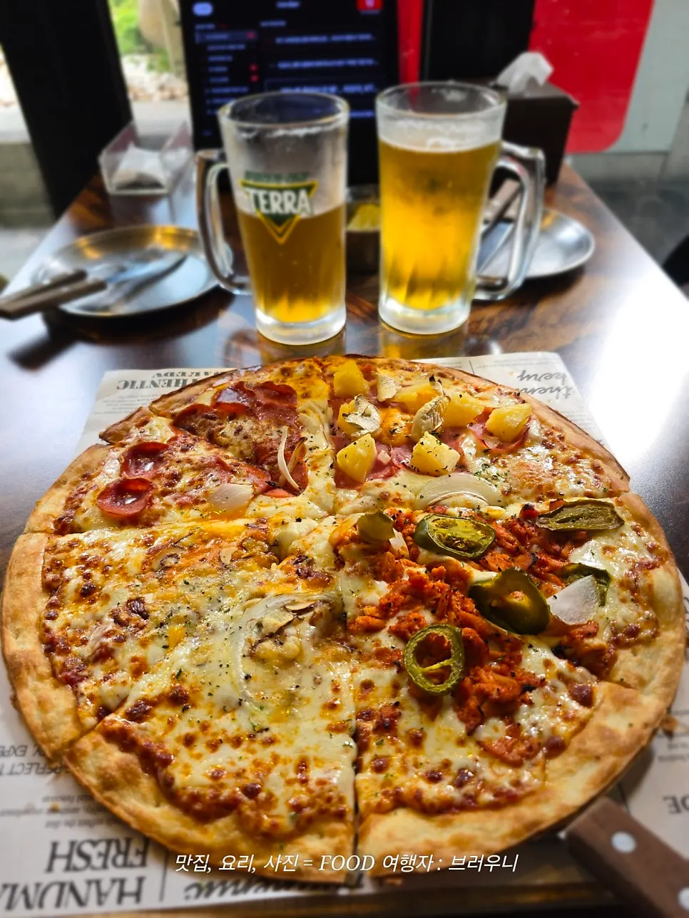 Double Delicious Thin Pizza Super Signature