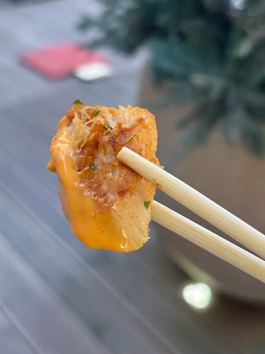 야외 테이블에서 먹은 점심 프로틴박스