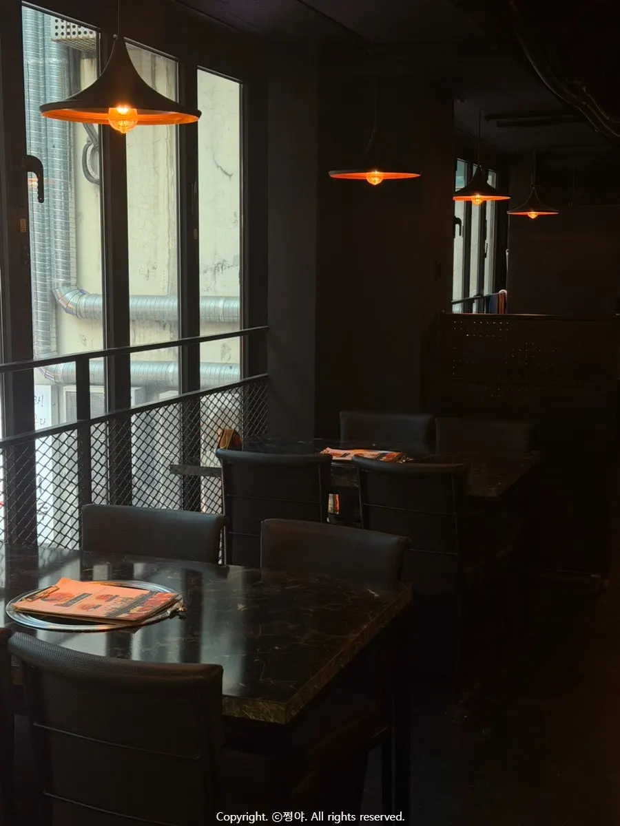 Interior hallway and seating at Yukrab Jongno