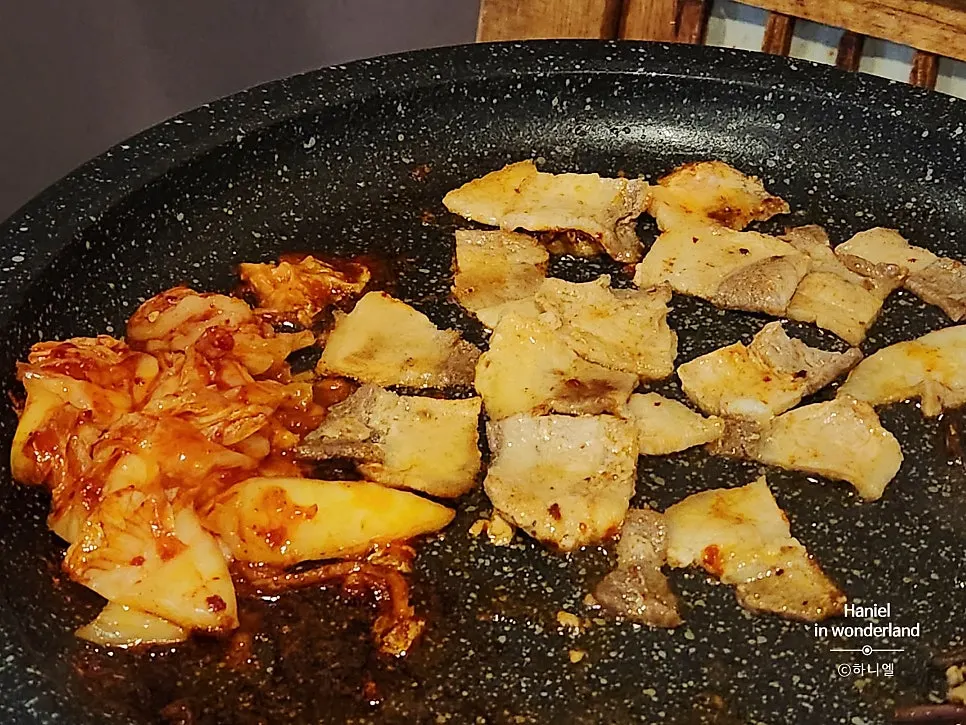 A bottle of Terra paired with the pork belly