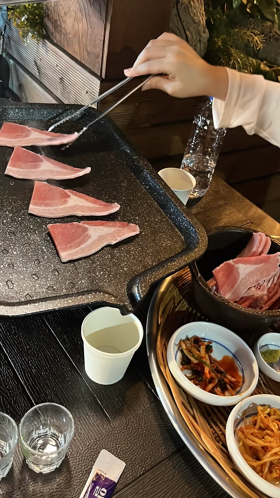 Evening view of outdoor tables at Tapgol Gongwon Jongno 3-ga Branch