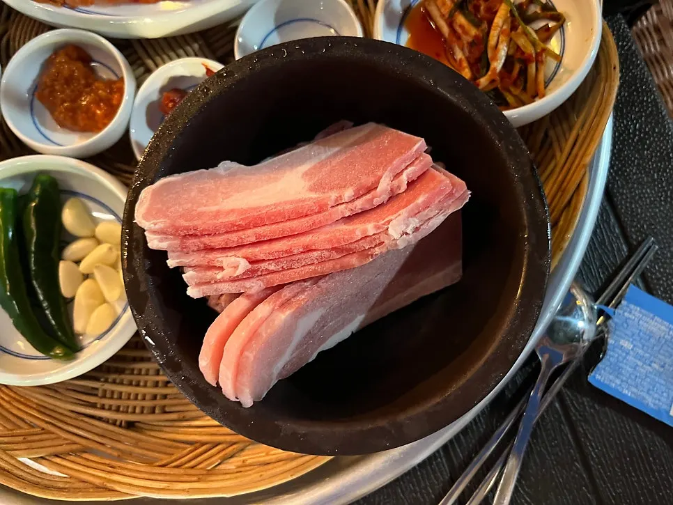 Plate of quick-frozen pork belly for two