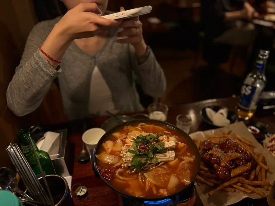 Spicy kimchi udon soup snack