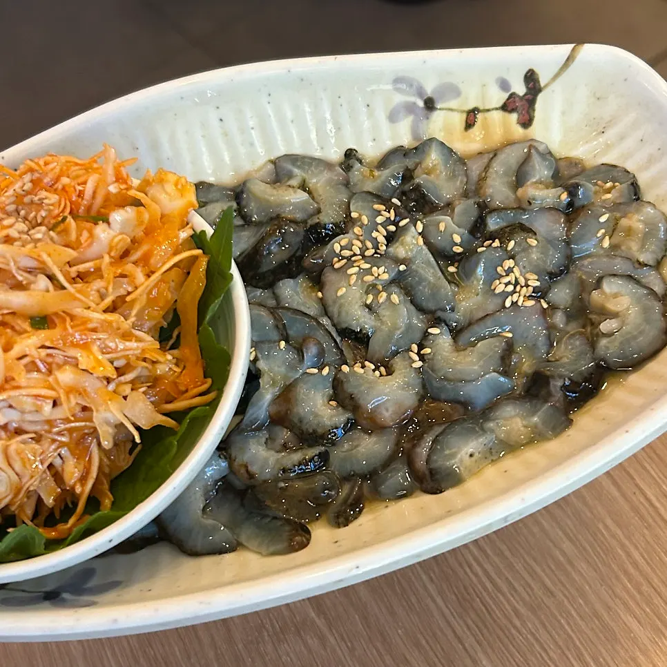 Extra order of sea cucumber with cabbage salad